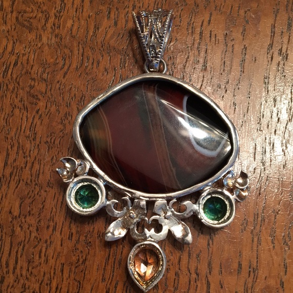 Pendant - Picture 2 of 2